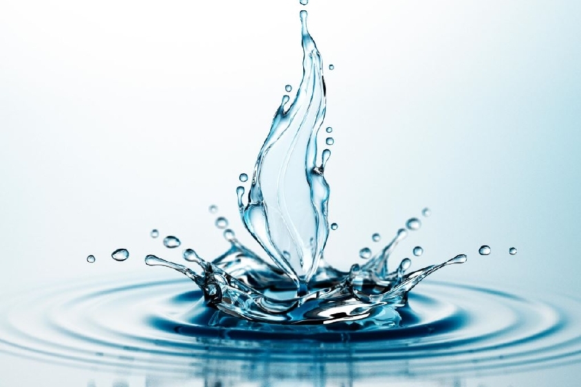 Vízivás éhogyomorra